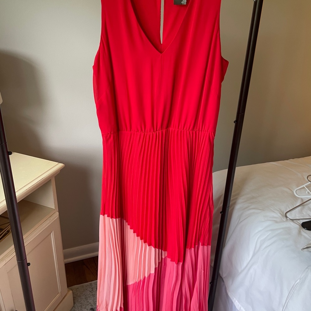 Elegant Red and Pink Pleated Dress